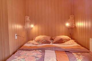 Отели типа «постель и завтрак» Hotelik pod Dębem Еленя-Гура - Ягнёнткув Небольшой двухместный номер с 1 кроватью-2